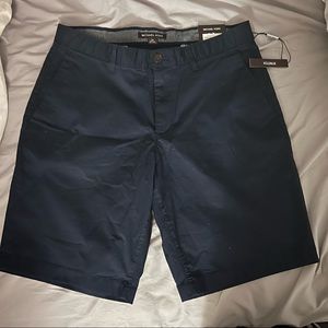Michael Kors men Flat shorts       Navy size 30